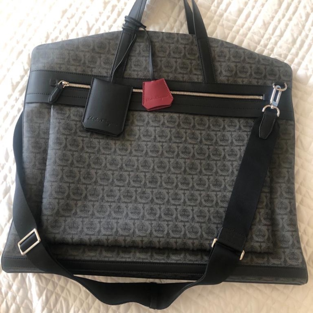 BRAND NEW, Salvatore Ferraegamo garment bag